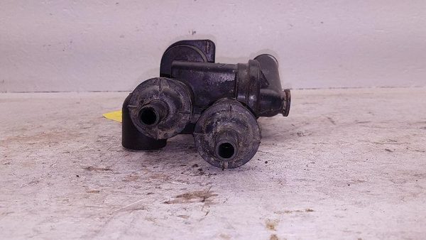 2013 Avenger 2.4L Thermostat Housing OEM Coolant Elbow Neck — photo 5