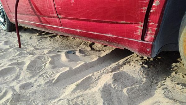 2006-2010 Dodge Charger Driver Left Lower Rocker Panel Moulding Side Skirt Oem — photo 1