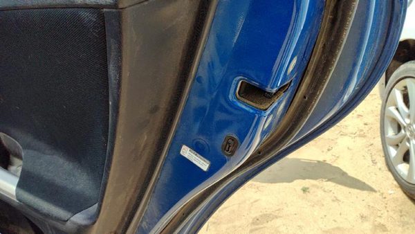 2009-13 Toyota Corolla Passenger Right Rear Door Latch With Rods/Cables Oem Back — photo 5