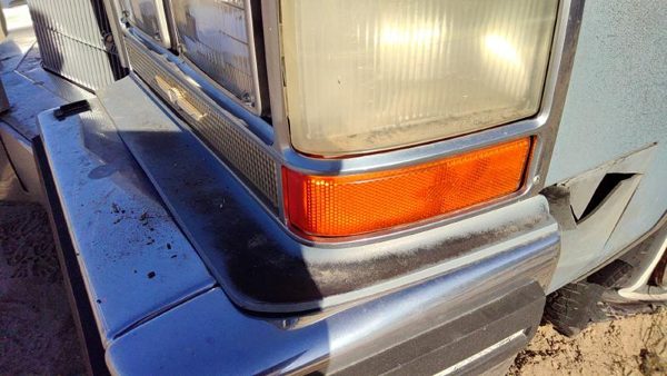 80-84 Deville Sedan Driver Left Below Headlamp Bumper Filler Front Blue Moulding — photo 5