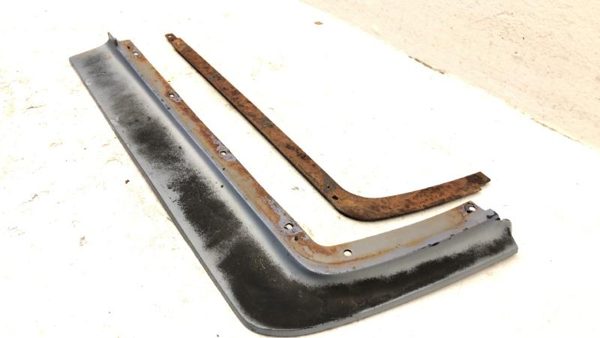 80-84 Deville Sedan Driver Left Below Headlamp Bumper Filler Front Blue Moulding — photo 8
