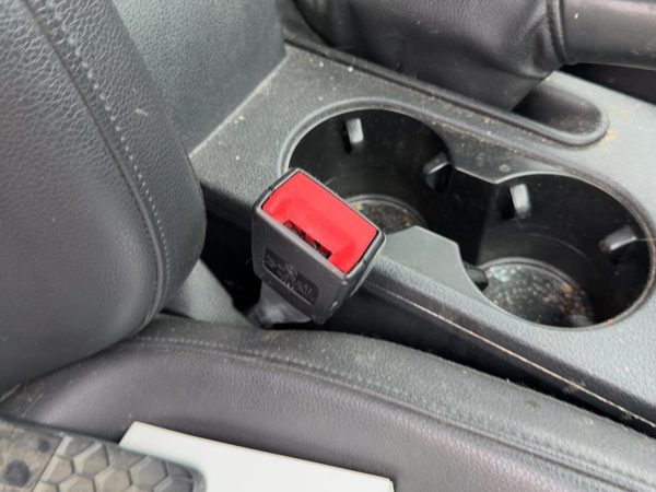 2011-2017 Vw Jetta Passenger Right Front Seat Belt Buckle Receiver Oem Black — photo 4