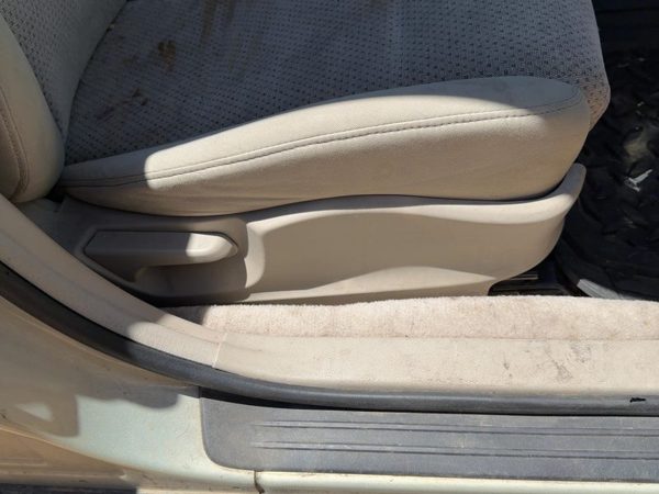 2006 Subaru Legacy Outback Seat Trim Panel RH Passenger Right Side OEM Taupe TAU — photo 1