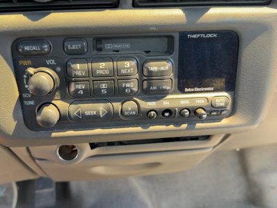 1996-2001 Chevy Lumina Factory AM FM Stereo Cassette Radio Music Search UL0 OEM