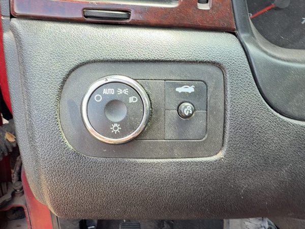 06-11 Chevy Impala Headlight Switch with Dimmer Trunk Release Ebony OEM 25821302 — photo 2