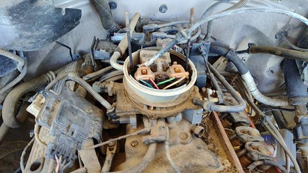 1991 92 Gmc Sierra 2500 Throttle Body Valve Assembly Complete With Sensors 5.7L — photo 2