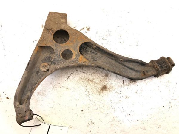 1995-2001 Suzuki Swift Passenger Right Rear Lower Control Arm Forward A-Arm Back — photo 2