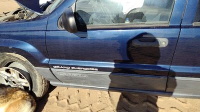 2004 Jeep Grand Cherokee Front Door LH Blue PB8