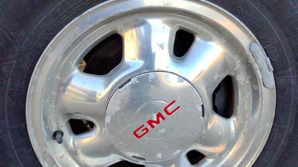 2001 Suburban 1500 Wheel Gmc 2 — photo 5