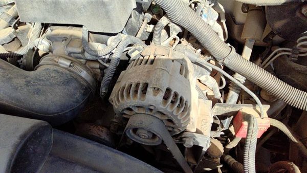 1999 Chevy Silverado 1500 Alternator 5.3L 10480229 — photo 2