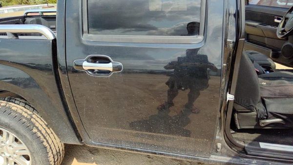 2012 GMC Canyon Rear Door RH Black 41U — photo 4
