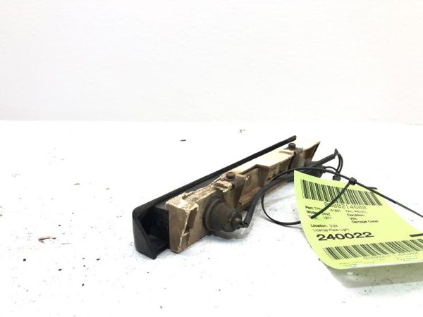 1970-1973 Nissan Datsun 240Z Rear License Plate Light Housing Assembly Oem — photo 4