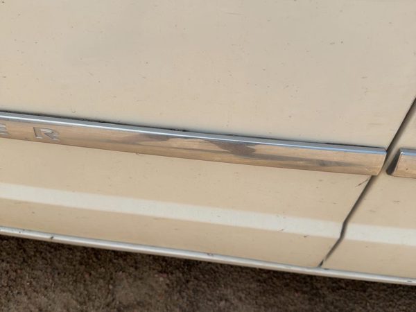 10-16 Town & Country Driver Left Front Moulding From Door Oem Trim Strip — photo 5