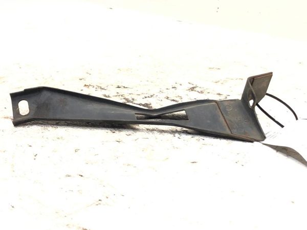84-87 C4 Corvette Front Inner Fender Wheelhouse Support Bracket Passenger Side — photo 9