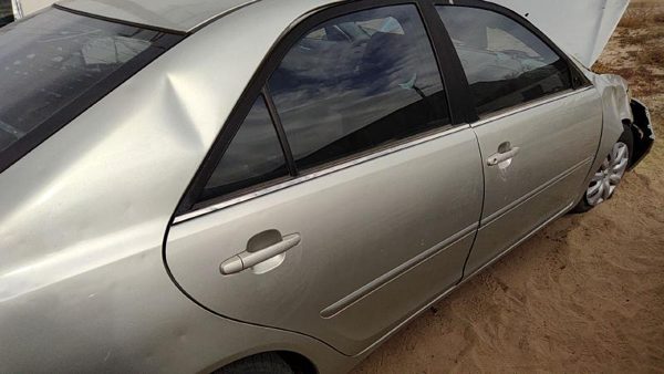 2005 Toyota Camry Rear Door RH 1C8 Lunar Mist Metallic Hail — photo 1