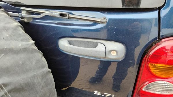 2002-2003 Jeep Liberty Rear Gate Door Handle Oem 55360331Ah — photo 1