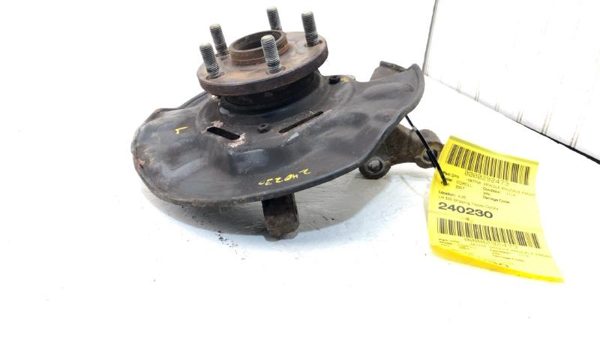 2003-08 Toyota Corolla Driver Left Front Spindle Steering Knuckle With Wheel Hub — photo 3
