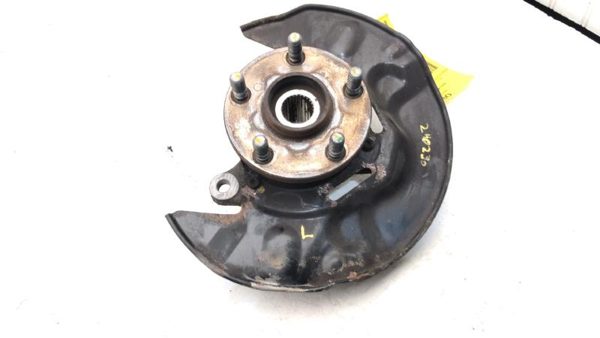 2003-08 Toyota Corolla Driver Left Front Spindle Steering Knuckle With Wheel Hub — photo 2