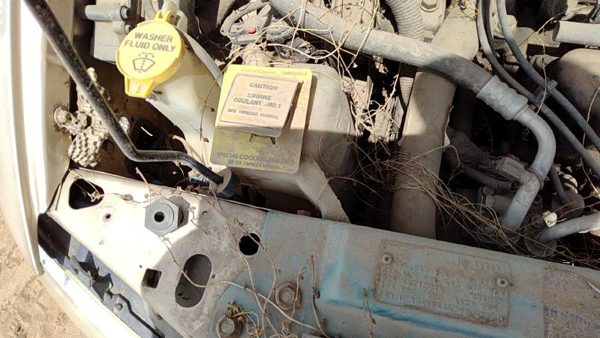 2000 Chrysler Town & Country Coolant Reservoir Radiator Overflow Tank Bottle Oem — photo 1