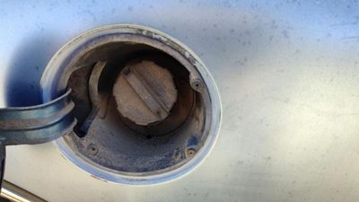 1988-1997 Olds Cutlass Cierra Fuel Filler Neck Assembly With Gas Cap Oem