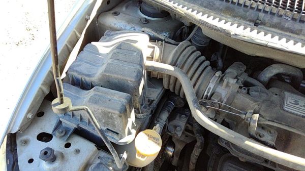 2001-07 Town & Country Complete Air Intake Filter Box Housing With Tube Oem 3.8L — photo 3