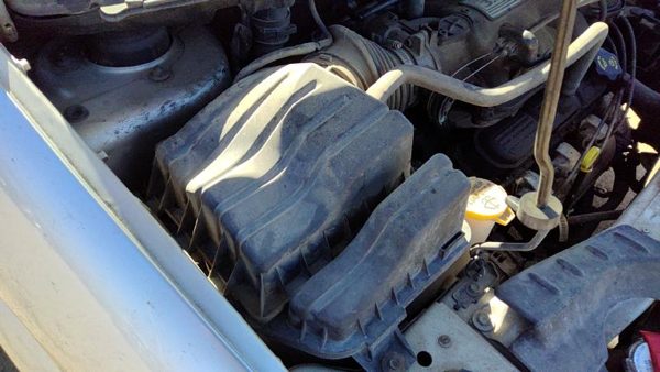 2001-07 Town & Country Complete Air Intake Filter Box Housing With Tube Oem 3.8L — photo 5