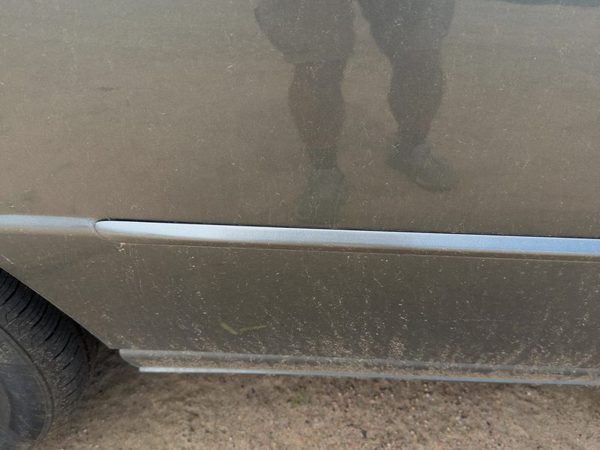 98-04 Seville Passenger Right Rear Moulding From Door Oem Back Thunder Gray 88U — photo 5