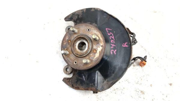 03-05 Civic Passenger Right Front Spindle Steering Knuckle With Wheel Hub 1.7L S — photo 3