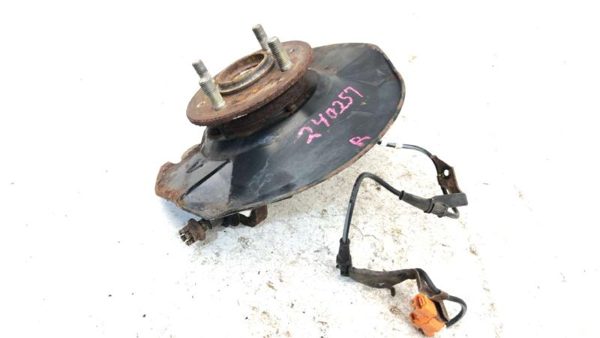 03-05 Civic Passenger Right Front Spindle Steering Knuckle With Wheel Hub 1.7L S — photo 2