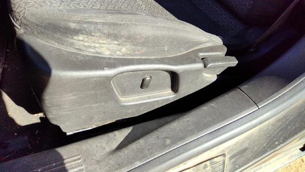 2005-2010 Pontiac G6 Driver Left Side Seat Trim Panel Oem Black 19B — photo 3