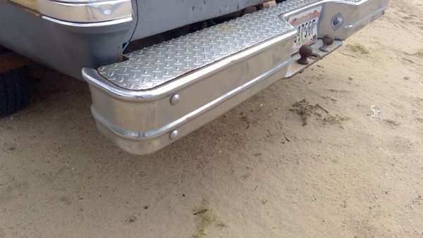 1986 GMC Jimmy Rear Bumper Assembly Sierra K10 1500 Red — photo 2