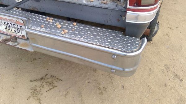 1986 GMC Jimmy Rear Bumper Assembly Sierra K10 1500 Red — photo 7