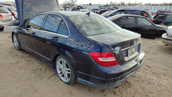 2013 Mercedes C-class Lower Control Arm Front RH — photo 5