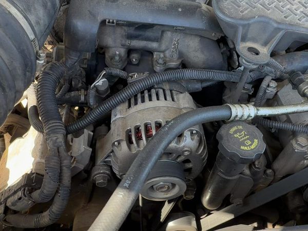 2002-2005 Chevy Silverado 2500 Alternator 6.6L Lly 19151898 — photo 2