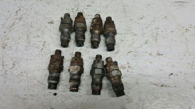1984 Ctc20 Misc Fuel Injection Parts OEM Set Of 8 6.2L Diesel Injectors 83-88