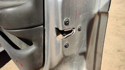 04-08 Pontiac Grand Prix Passenger Right Front Door Latch With Rods/Cables Oem