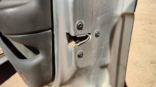 04-08 Pontiac Grand Prix Passenger Right Front Door Latch With Rods/Cables Oem — photo 2