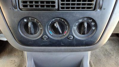 2002-2006 Ford Explorer Temperature Control Module In Dash Heater Ac Head Unit