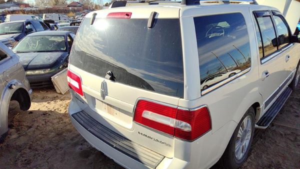 2008 Lincoln Navigator Trunk/decklid/hatch/tailgate Pv White Chocolate — photo 2