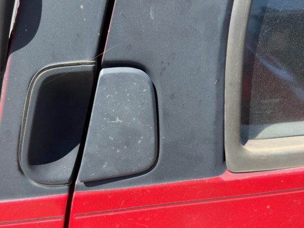 90-95 Nissan Pathfinder Passenger Right Rear Outside Door Handle OEM 82606-83G00 — photo 2
