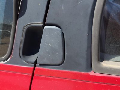 90-95 Nissan Pathfinder Passenger Right Rear Outside Door Handle OEM 82606-83G00