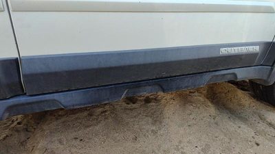 10-12 Legacy Outback Passenger Right Front Lower Moulding From Door Trim Strip