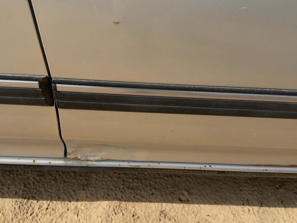 1990-1994 Subaru Legacy Passenger Right Front Moulding From Door Oem Trim Strip — photo 4