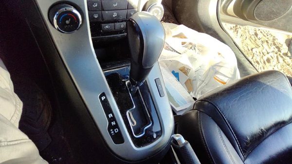 11-16 Cruze Floor Shifter Lever Assembly Oem Shift Unit Automatic Transmission — photo 2