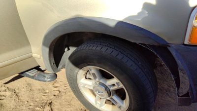 2003-2004 Ford Explorer Passenger Right Front Wheel Flare Moulding Oem Fender