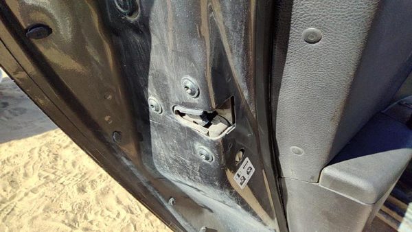 2007-2010 Pontiac G6 Driver Left Rear Door Latch With Rods/Cables Oem Back — photo 2
