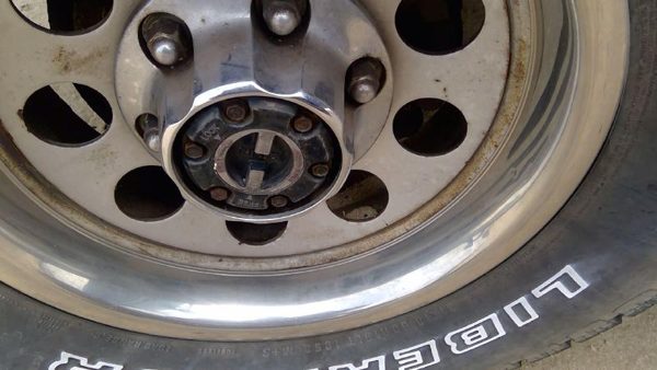 1992 Isuzu Rodeo Front Locking Hub Oem Manual Lockout 4X4 — photo 1