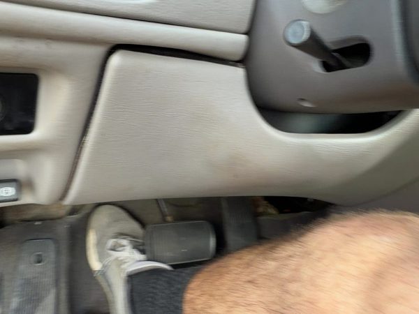2000-2002 Ford Taurus Lower Dash Under Column Knee Bolster Trim Panel Oem Gray — photo 1
