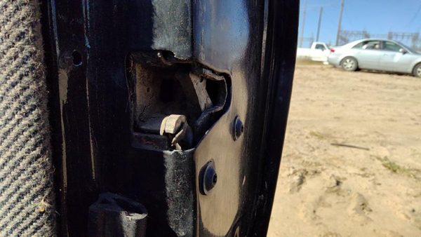 1988-1992 Chevy Camaro Passenger Right Front Door Latch With Rods/cables Oem — photo 2