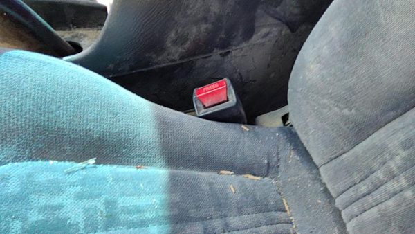 1998-1999 Honda Accord Driver Left Front Seat Belt Buckle Receiver Oem Gray — photo 2